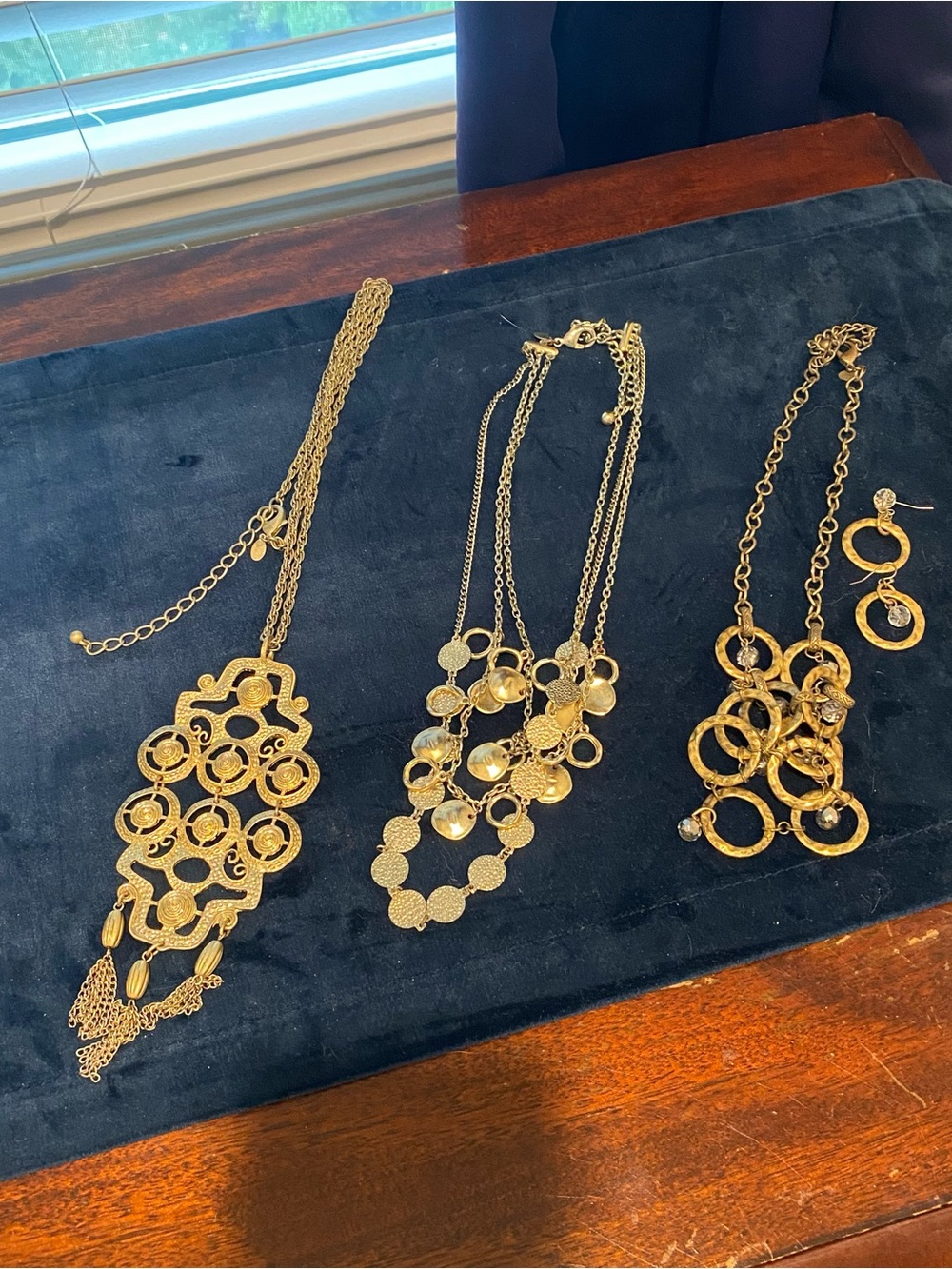 Chicos jewelry/ Gold-Tone Statement Circle Necklace Set -Women’s Fashion Jewelry